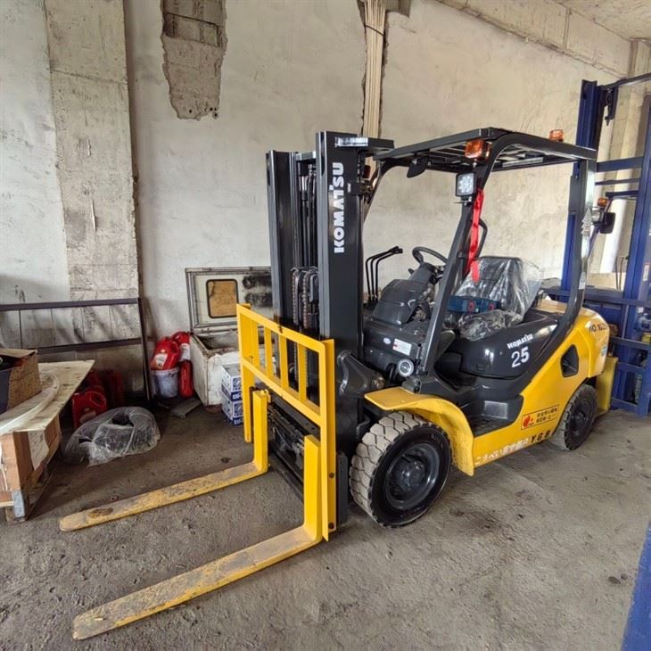 Komatsu FG25T Forklift high quality