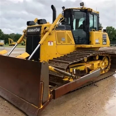 KOMATSU D65 Bandschaktare